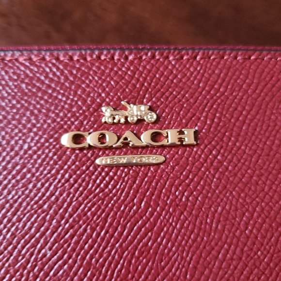 Coach Long Zip Around Wallet Cherry Gold Hardware - Picture 4 of 10
